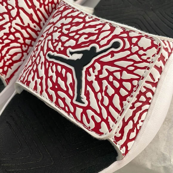 NEW Jordan Hydro 7 V2 Slides - Picture 2 of 5